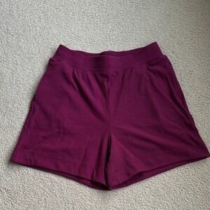 Woolx Maisey shorts jam berry NWT